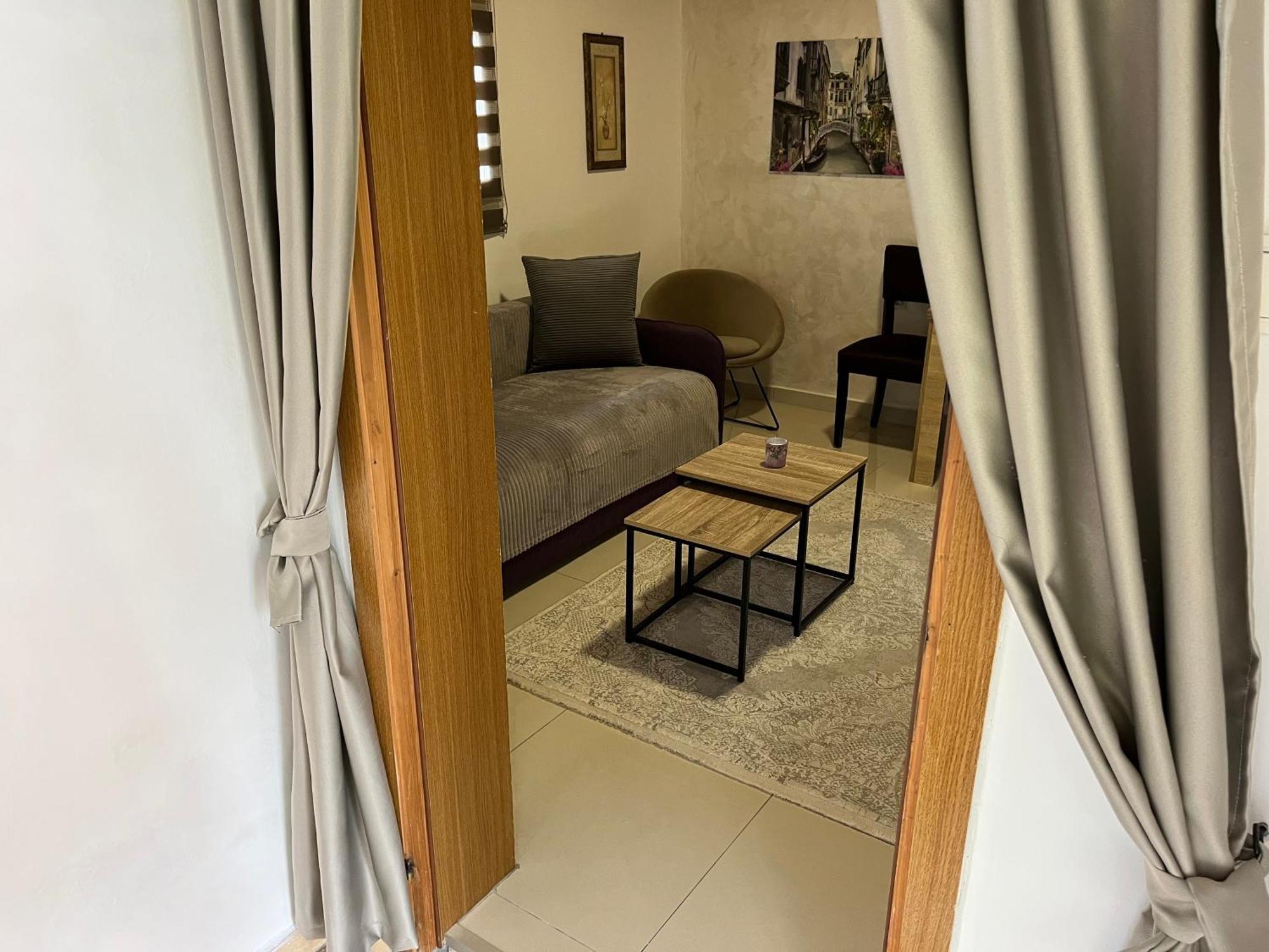 Apartment Helena Airport Podgorica Exteriör bild